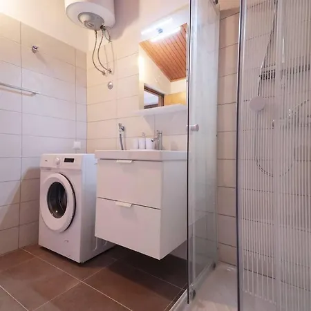 Small Patio House Appartement Pula