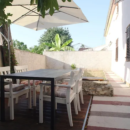 Small Patio House Pula